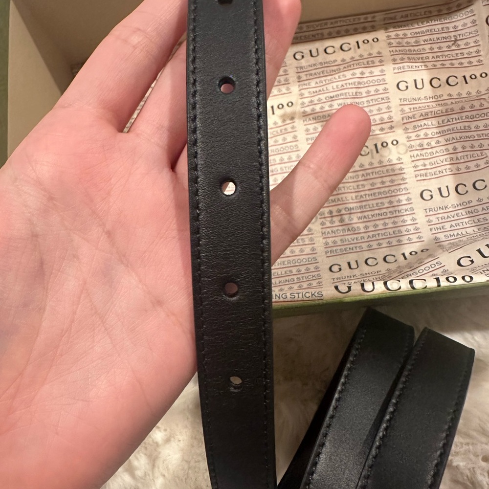 Gucci Black Leather Belt with Silver Buckle - Picture 7 of 11
